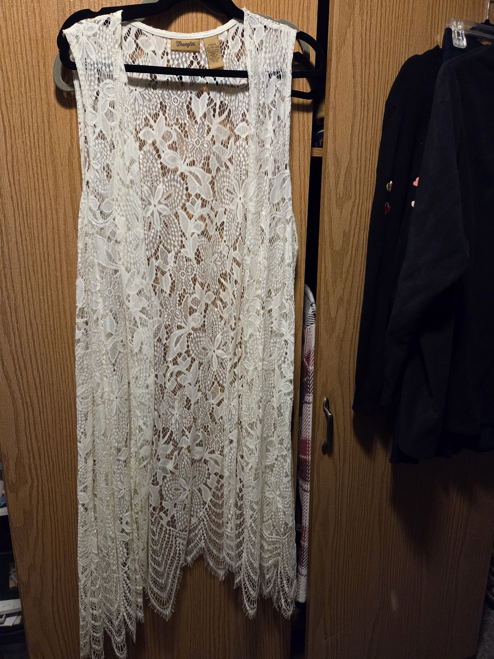 Wrangler Cream Lace Duster Vest